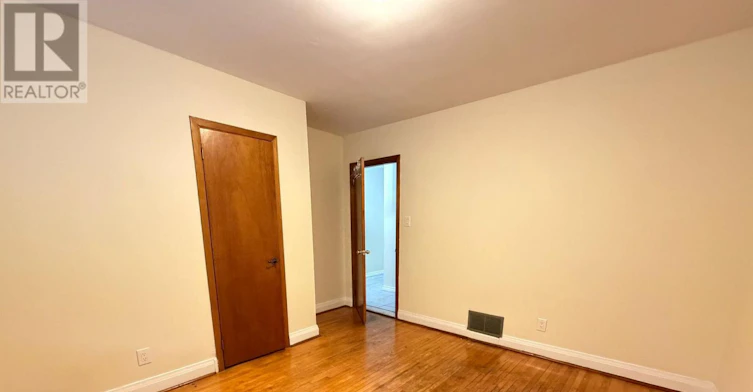 3 Romar Crescent, Toronto, ON, M6B 1R7 - 32
