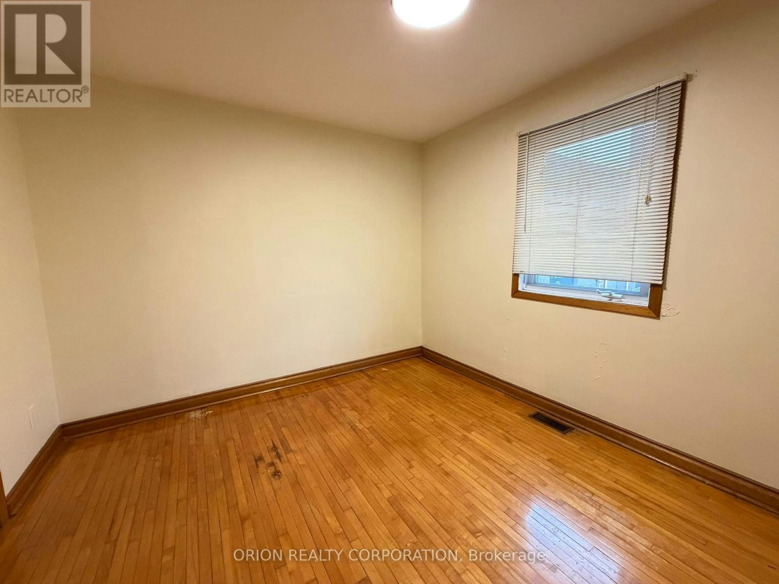 3 Romar Crescent, Toronto, ON, M6B 1R7 - 26