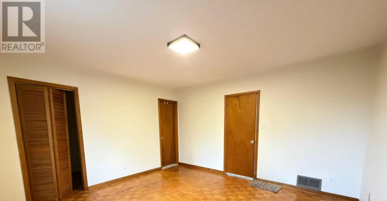 3 Romar Crescent, Toronto, ON, M6B 1R7 - 22