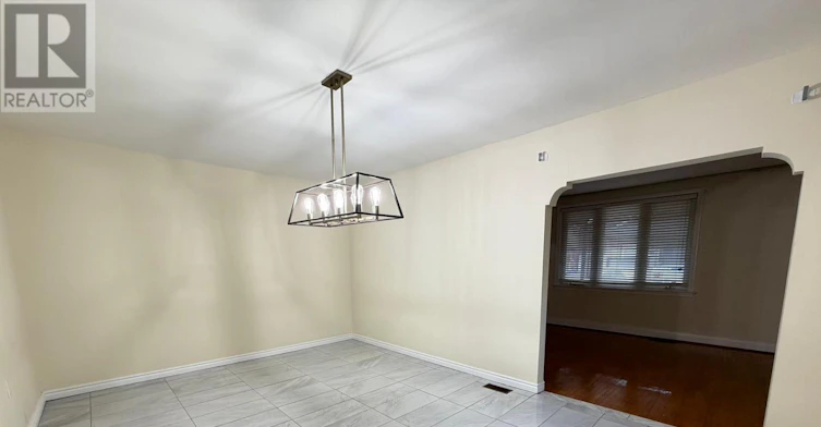 3 Romar Crescent, Toronto, ON, M6B 1R7 - 9