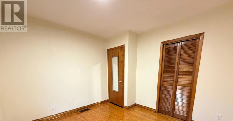 3 Romar Crescent, Toronto, ON, M6B 1R7 - 28