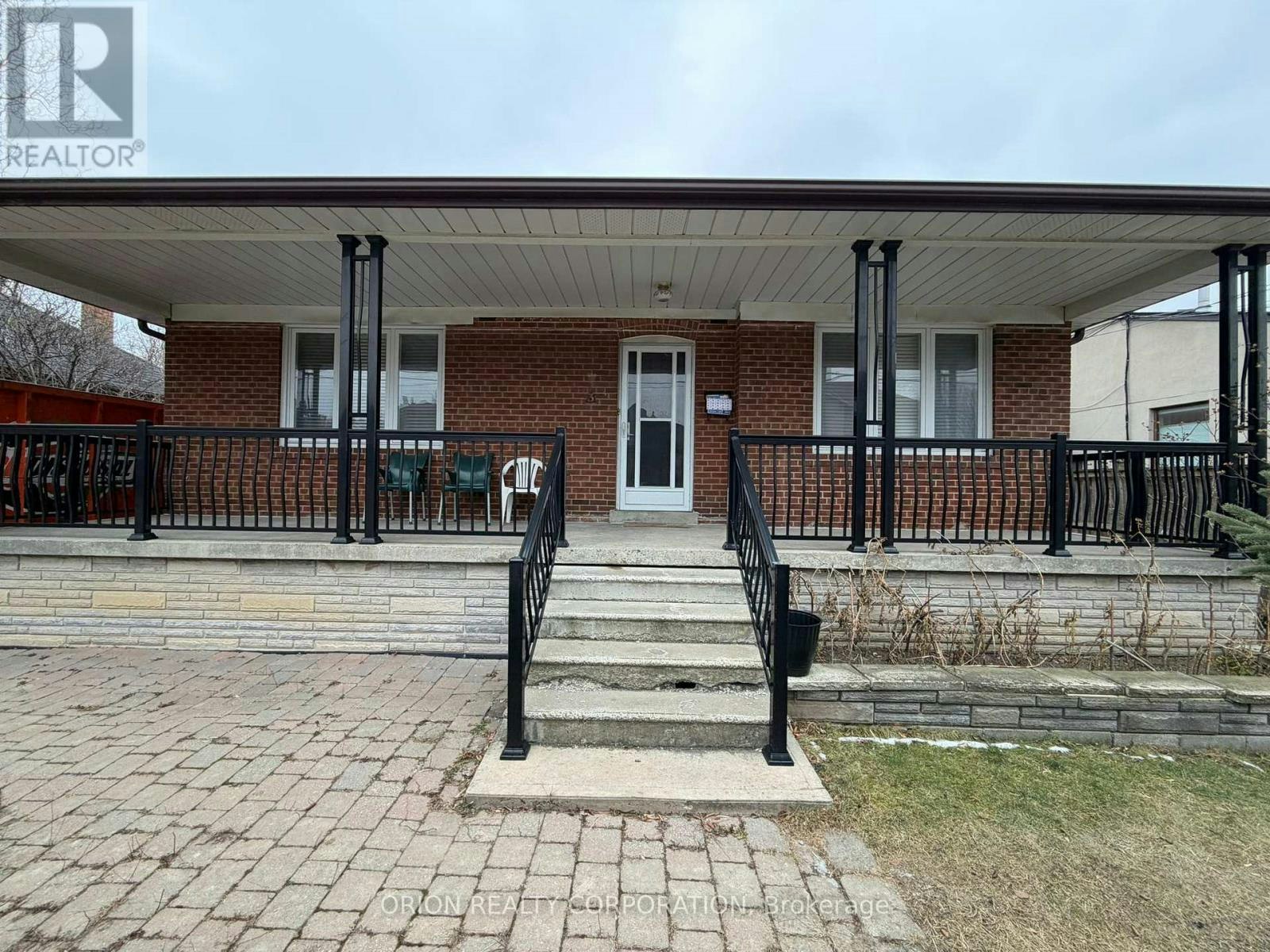 3 Romar Crescent, Toronto, ON, M6B 1R7