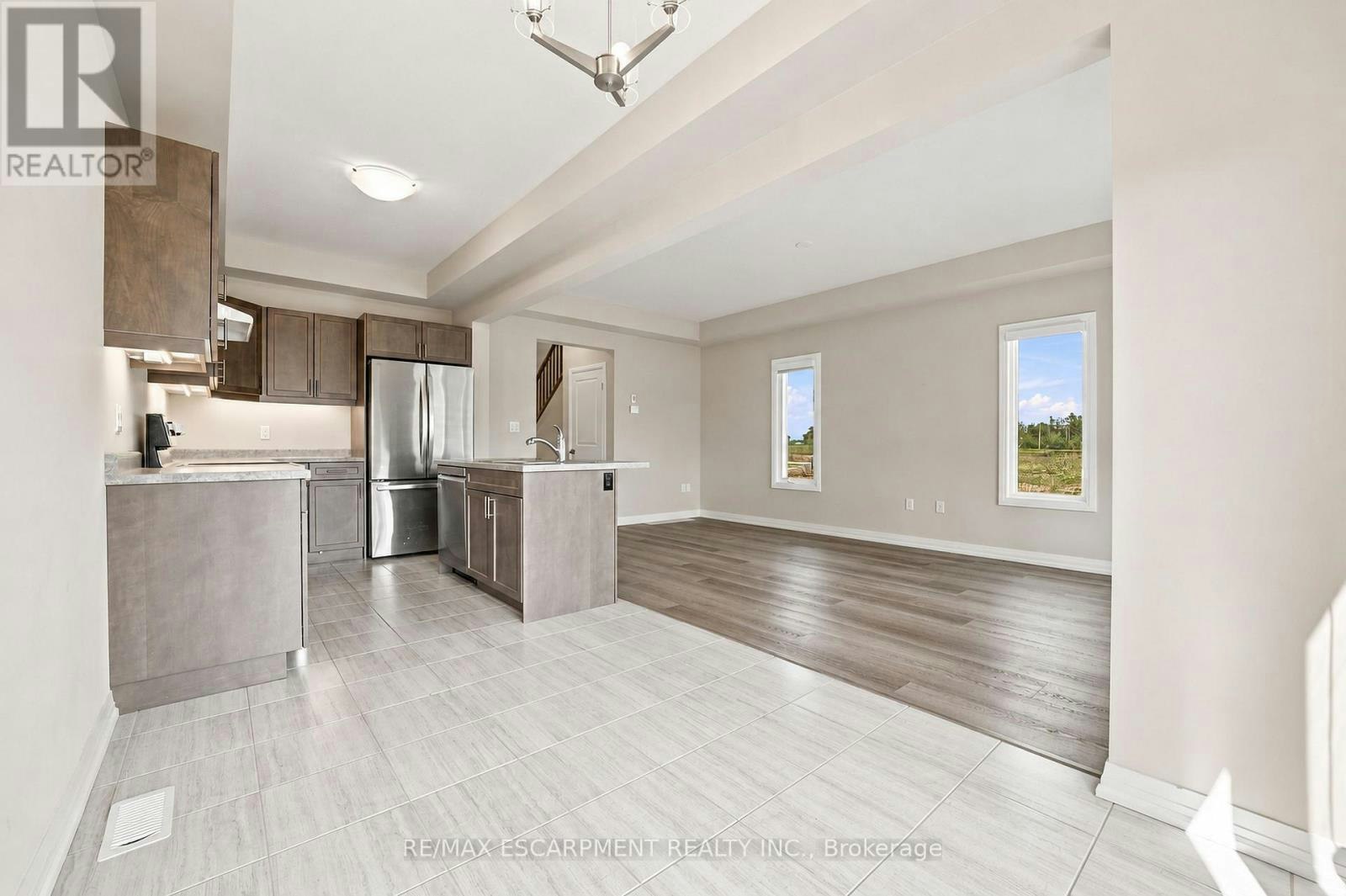 761 Bradford Avenue, Fort Erie, ON, L2A 0H3 - 8