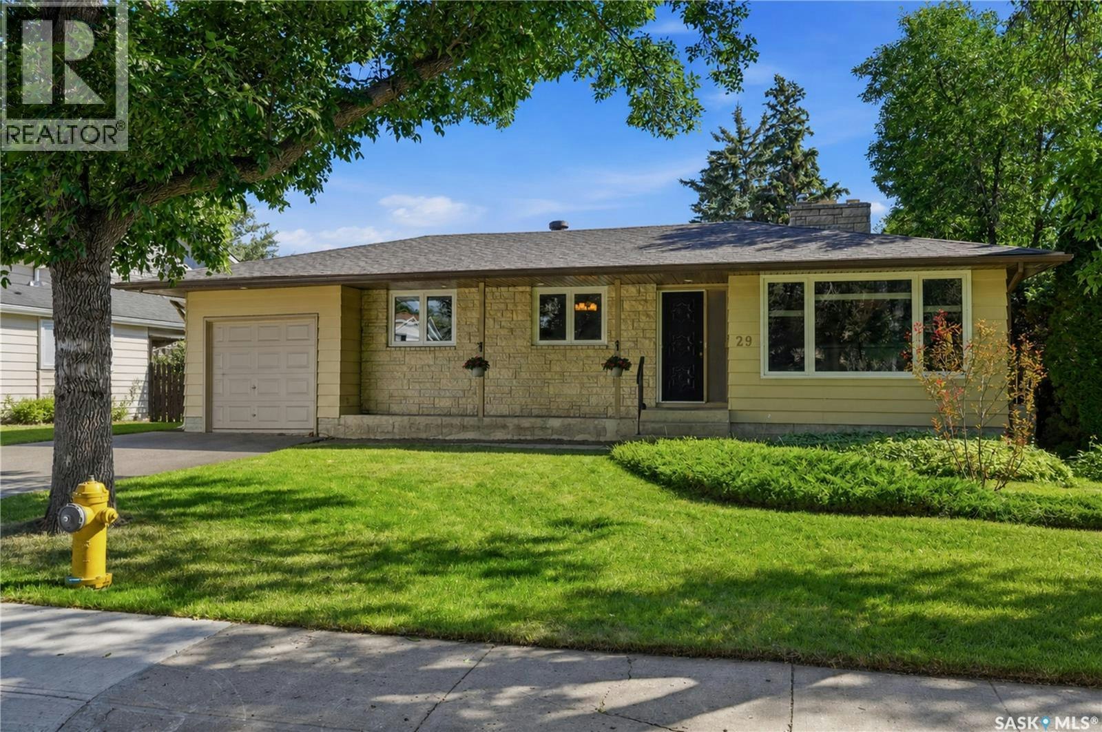 29 Everett Crescent, Regina, SK, S4S 2M8