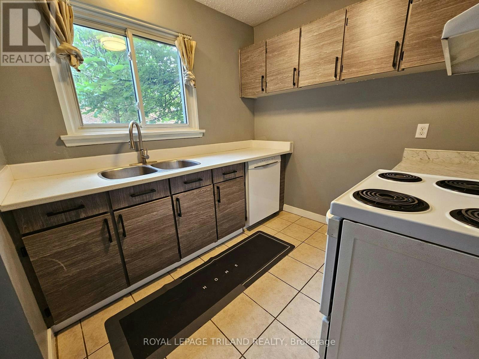 7-358 Homestead Court, London, ON, N6G 2E9 - 2