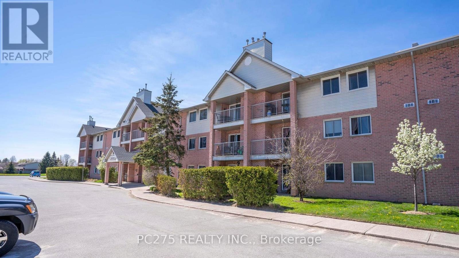 68-144 Conway Drive, London, ON, N6E 3N3