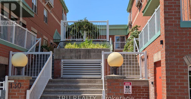 2-130 Rochester Street, Ottawa, ON, K1R 0A3 - 2
