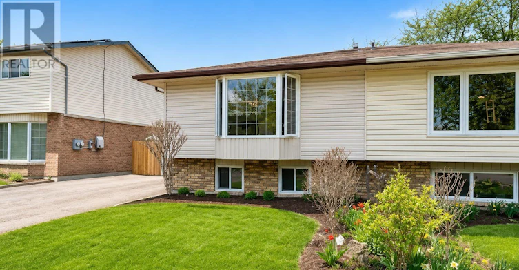 UPPER-52 Bula Drive, St. Catharines, ON, L2N 6R6