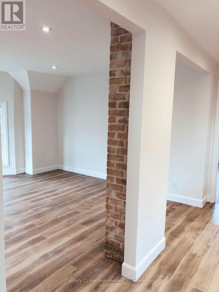 UPPER-61 Phipps Street, Fort Erie, ON, L2A 2V3 - 7