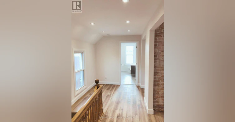 UPPER-61 Phipps Street, Fort Erie, ON, L2A 2V3