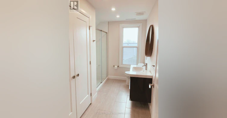 UPPER-61 Phipps Street, Fort Erie, ON, L2A 2V3 - 9