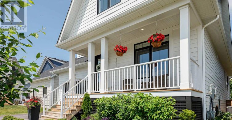 160 Sycamore Street, Blue Mountains, ON, L9Y 4E4 - 2