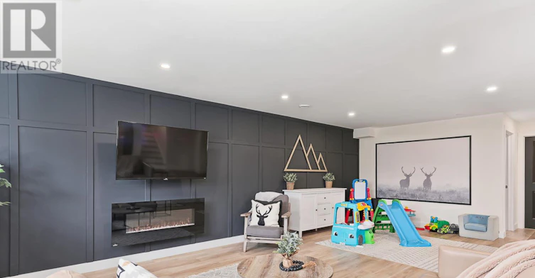 160 Sycamore Street, Blue Mountains, ON, L9Y 4E4 - 35