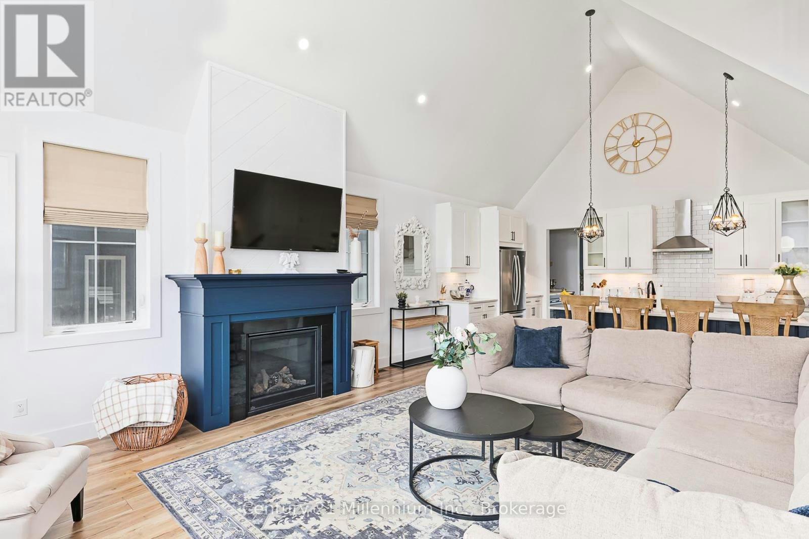 160 Sycamore Street, Blue Mountains, ON, L9Y 4E4 - 9