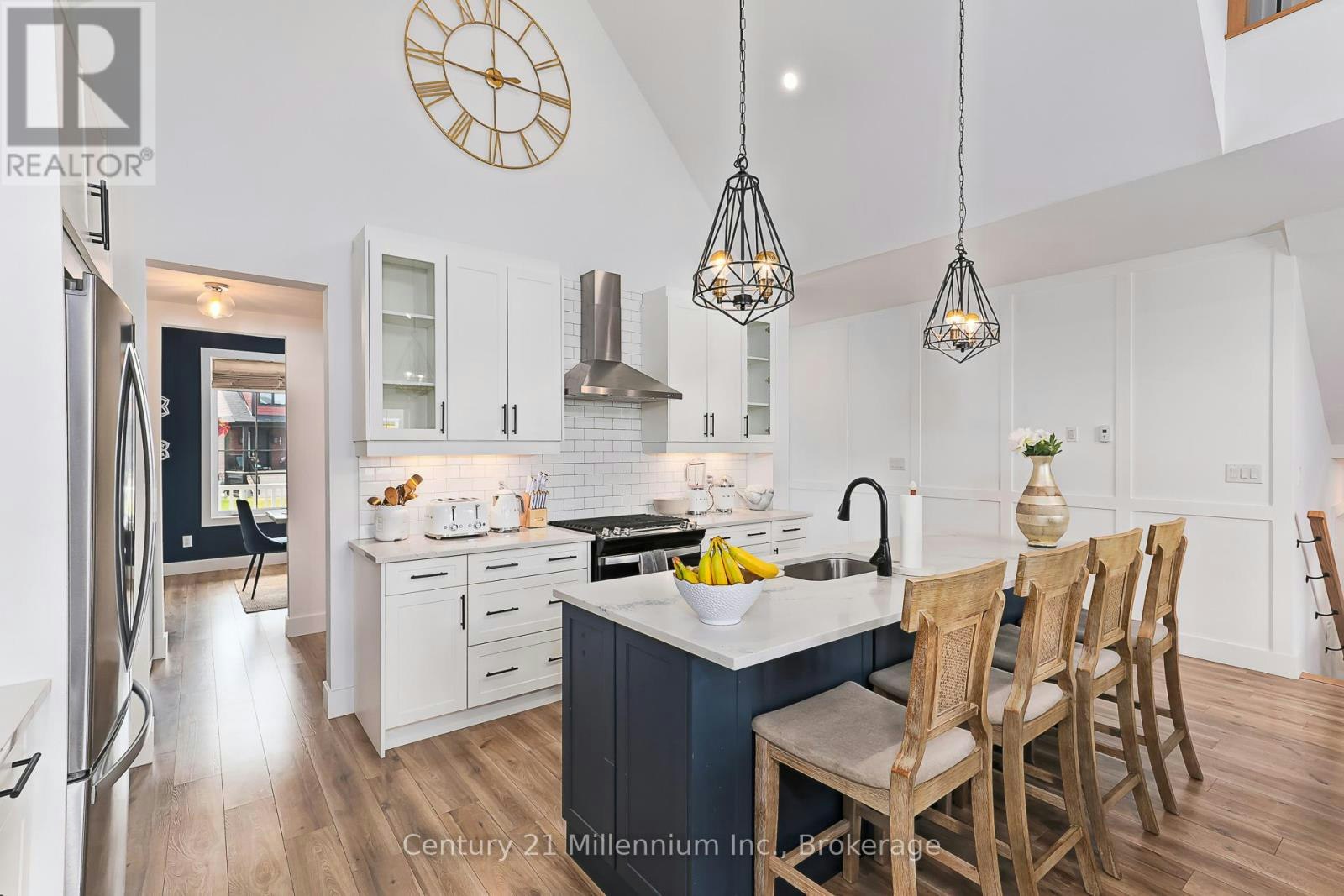 160 Sycamore Street, Blue Mountains, ON, L9Y 4E4 - 12