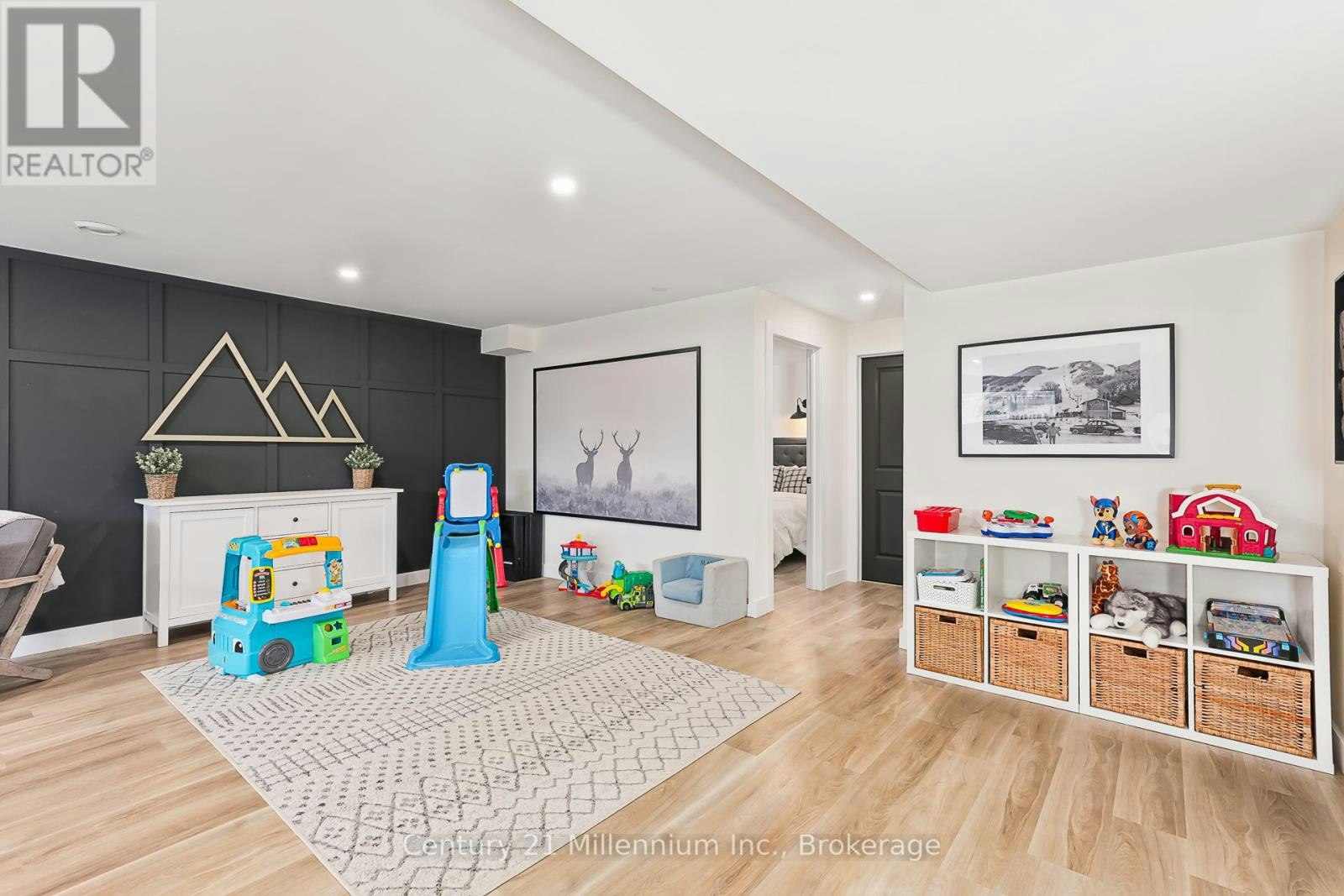 160 Sycamore Street, Blue Mountains, ON, L9Y 4E4 - 37