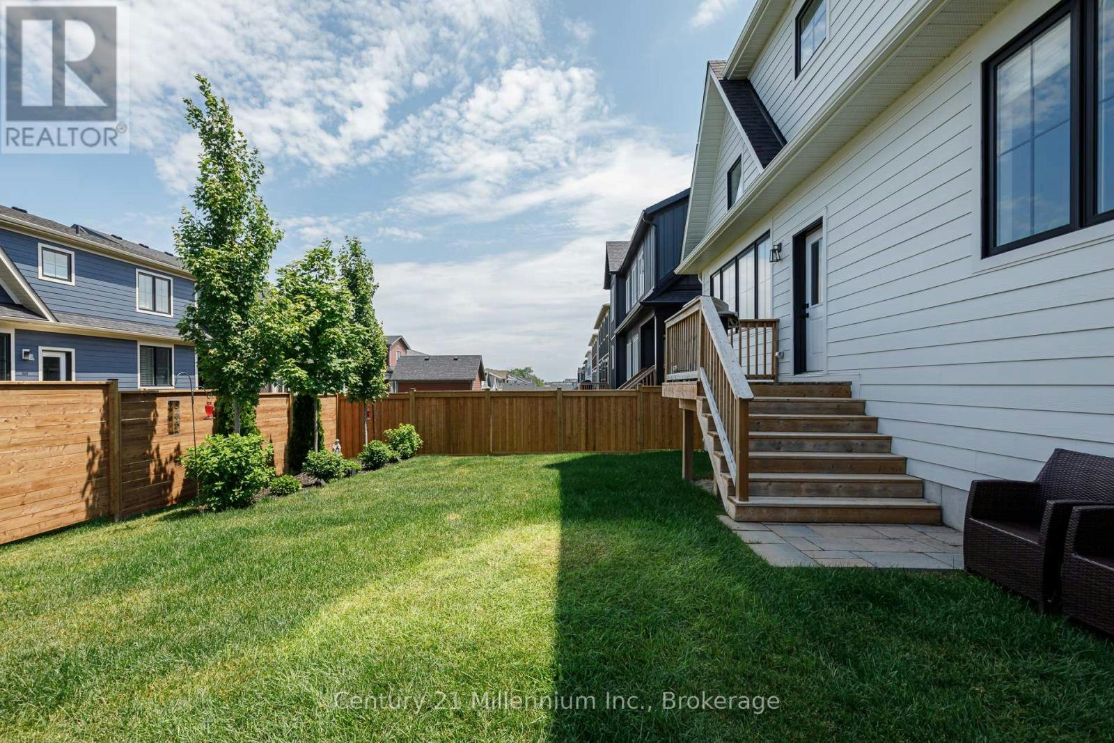 160 Sycamore Street, Blue Mountains, ON, L9Y 4E4 - 40