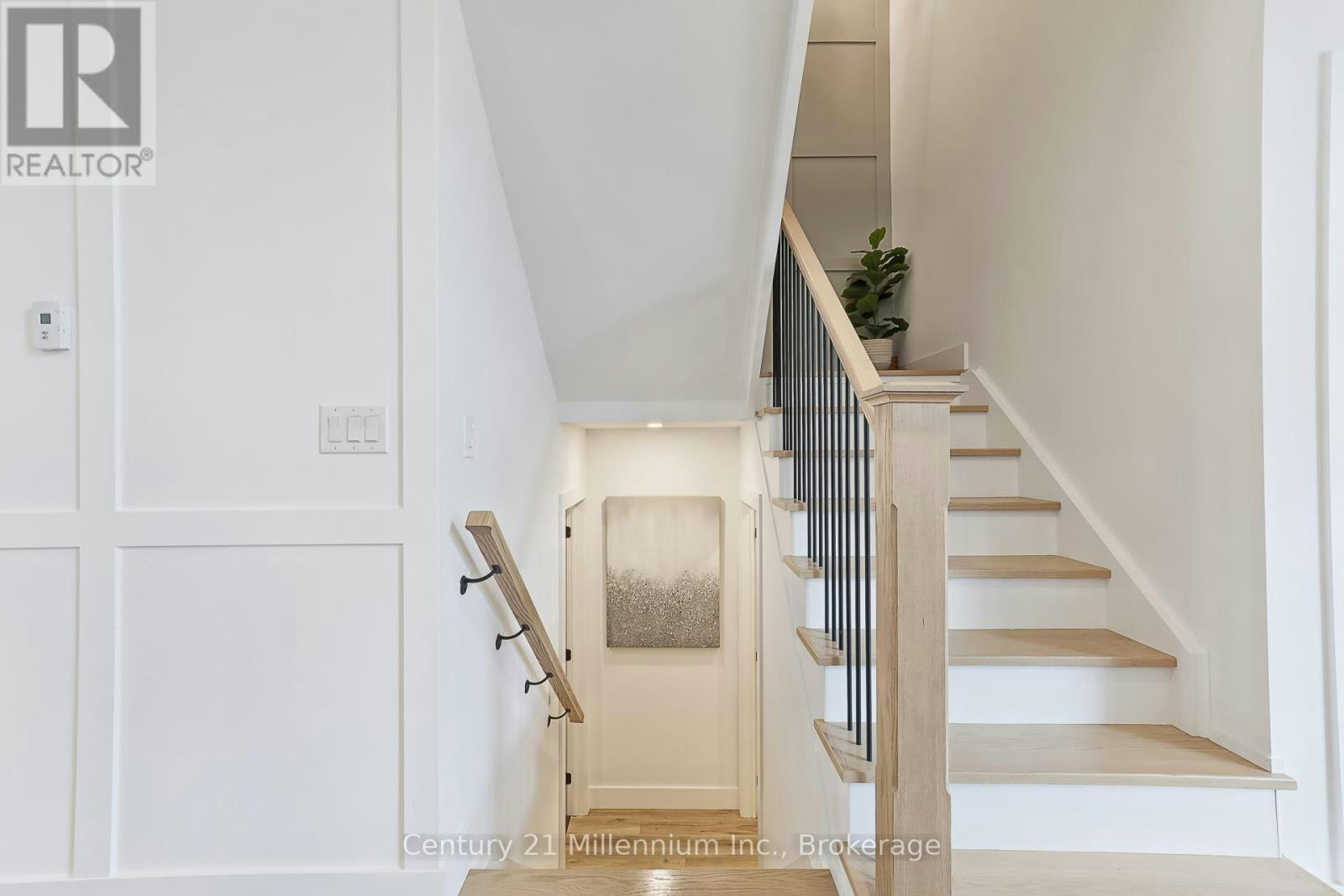 160 Sycamore Street, Blue Mountains, ON, L9Y 4E4 - 22