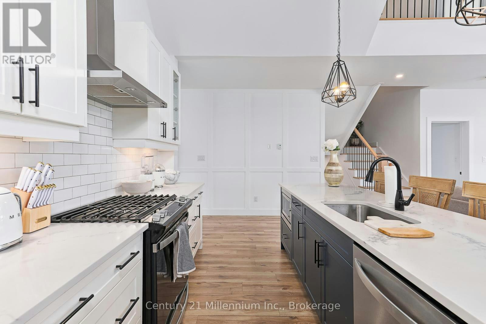160 Sycamore Street, Blue Mountains, ON, L9Y 4E4 - 16