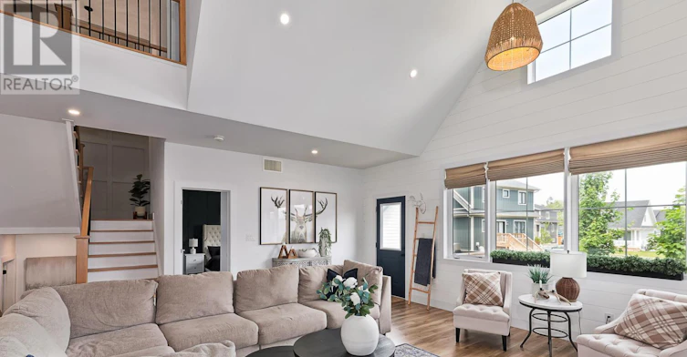 160 Sycamore Street, Blue Mountains, ON, L9Y 4E4 - 11