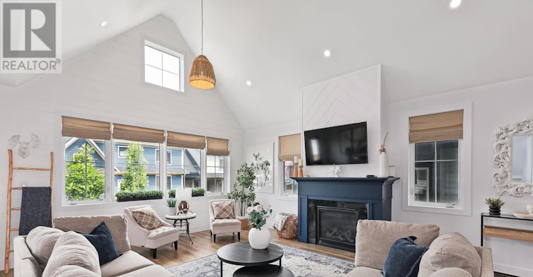 160 Sycamore Street, Blue Mountains, ON, L9Y 4E4 - 7