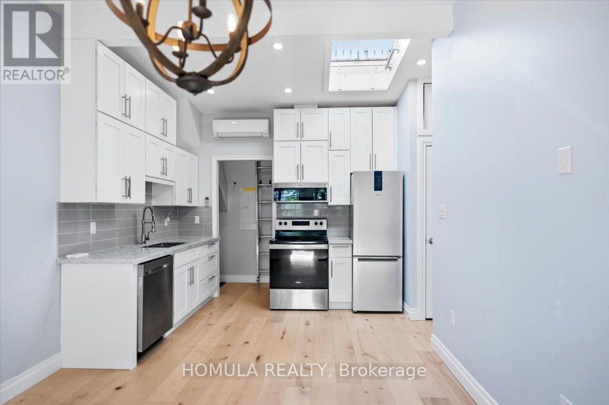 REAR-29 Grace Street, Toronto, ON, M6G 3A6