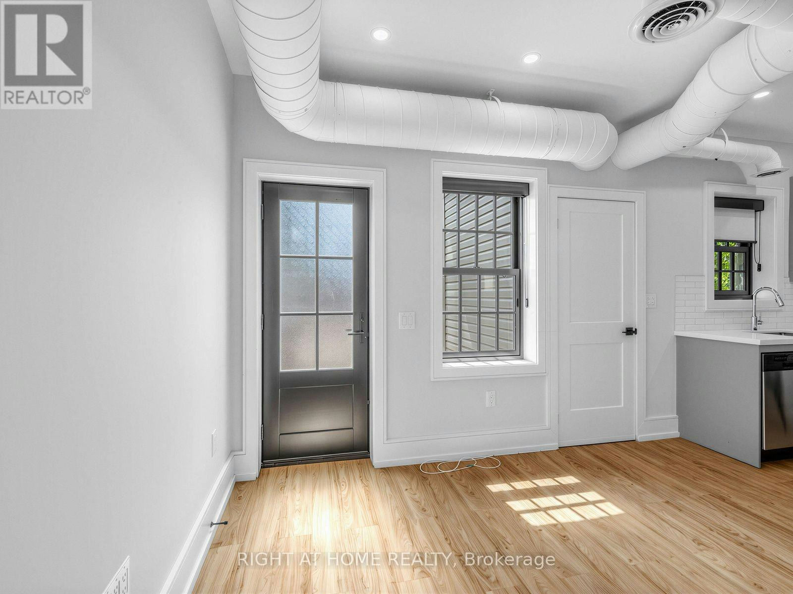 2-1095 Queen Street E, Toronto, ON, M4M 1K7 - 8