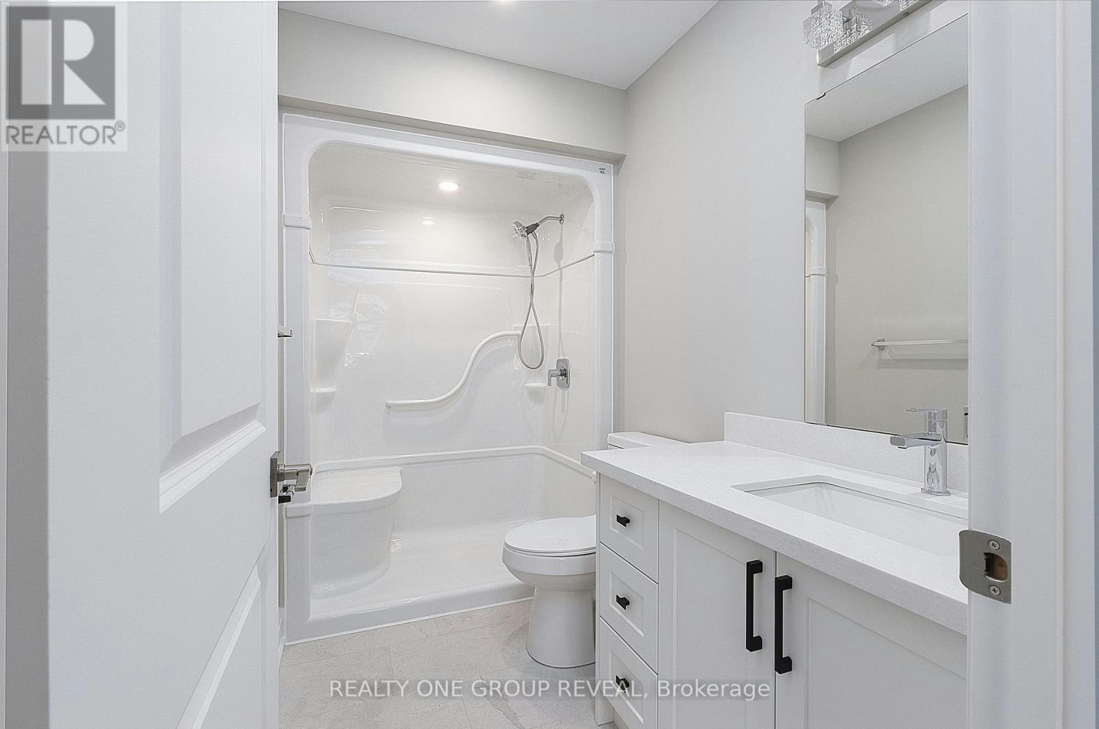 3-227 Grenfell Street, Oshawa, ON, L1J 4W3 - 18