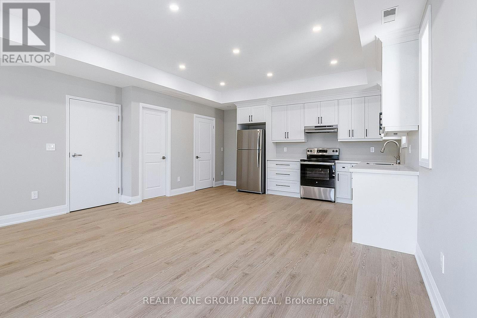 3-227 Grenfell Street, Oshawa, ON, L1J 4W3 - 6