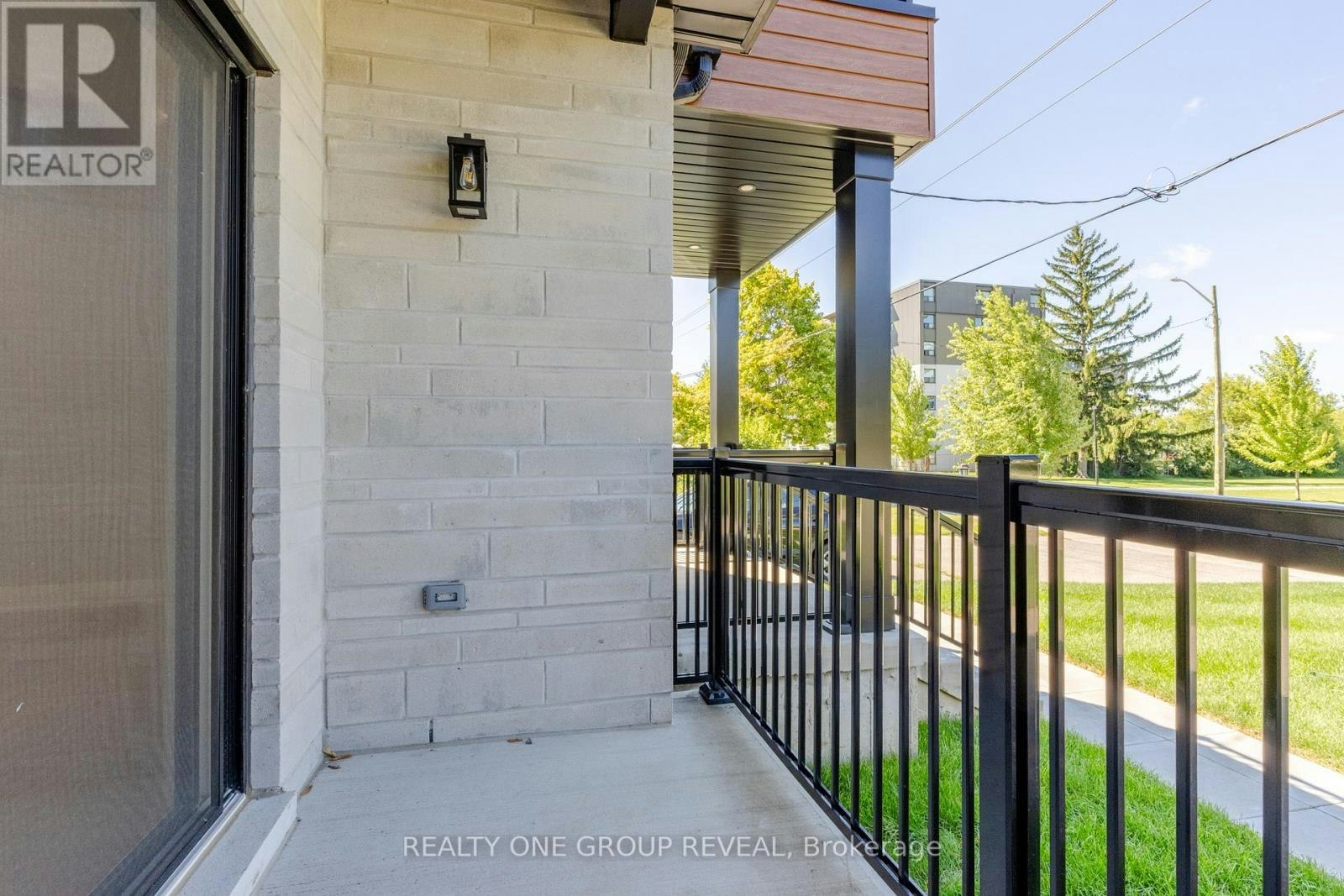 1-227 Grenfell Street, Oshawa, ON, L1J 4W3 - 11