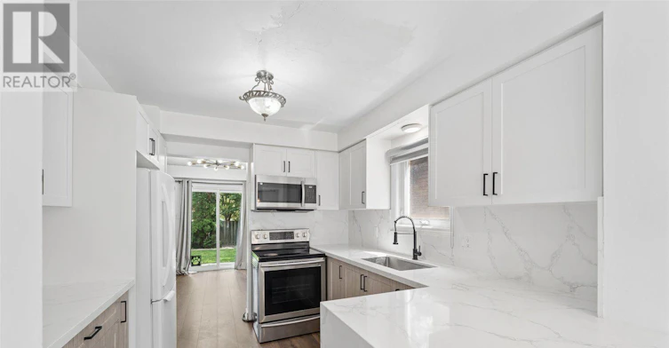 747 Stonepath Circle, Pickering, ON, L1V 3S9 - 7