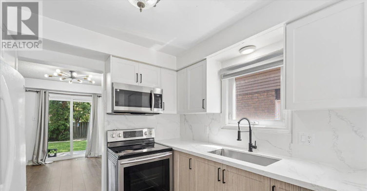 747 Stonepath Circle, Pickering, ON, L1V 3S9 - 8
