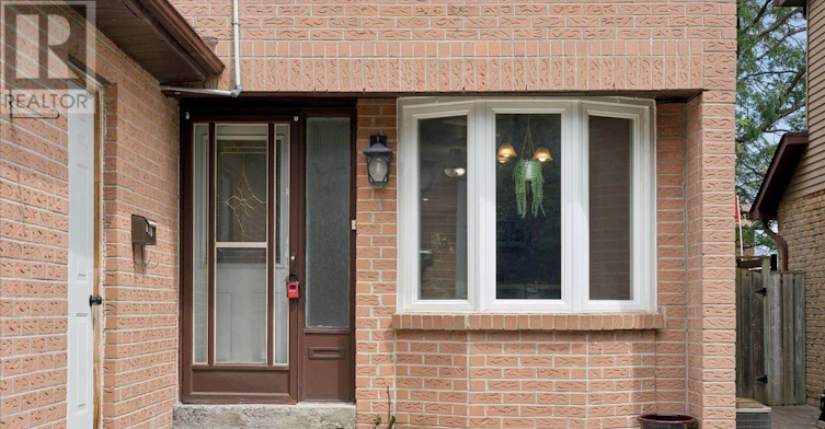 747 Stonepath Circle, Pickering, ON, L1V 3S9 - 3
