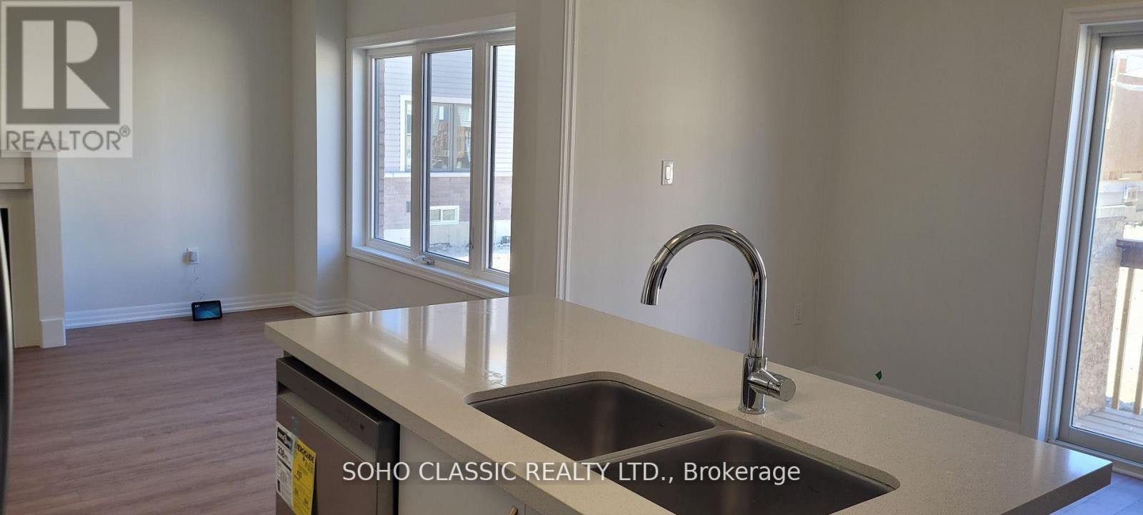19 Connell Drive, Georgina, ON, L4P 3E9 - 22