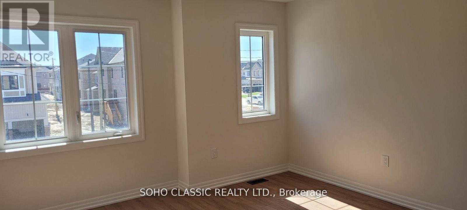 19 Connell Drive, Georgina, ON, L4P 3E9 - 6