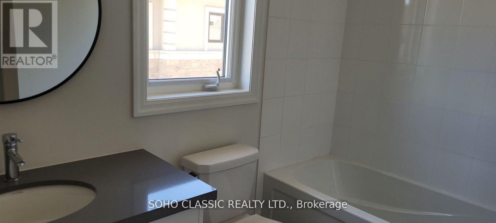 19 Connell Drive, Georgina, ON, L4P 3E9 - 7