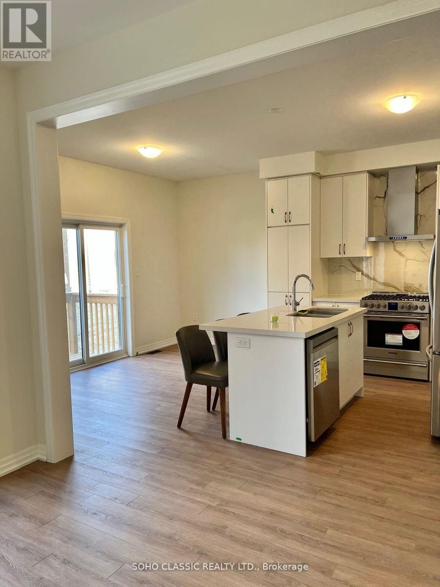 19 Connell Drive, Georgina, ON, L4P 3E9 - 9