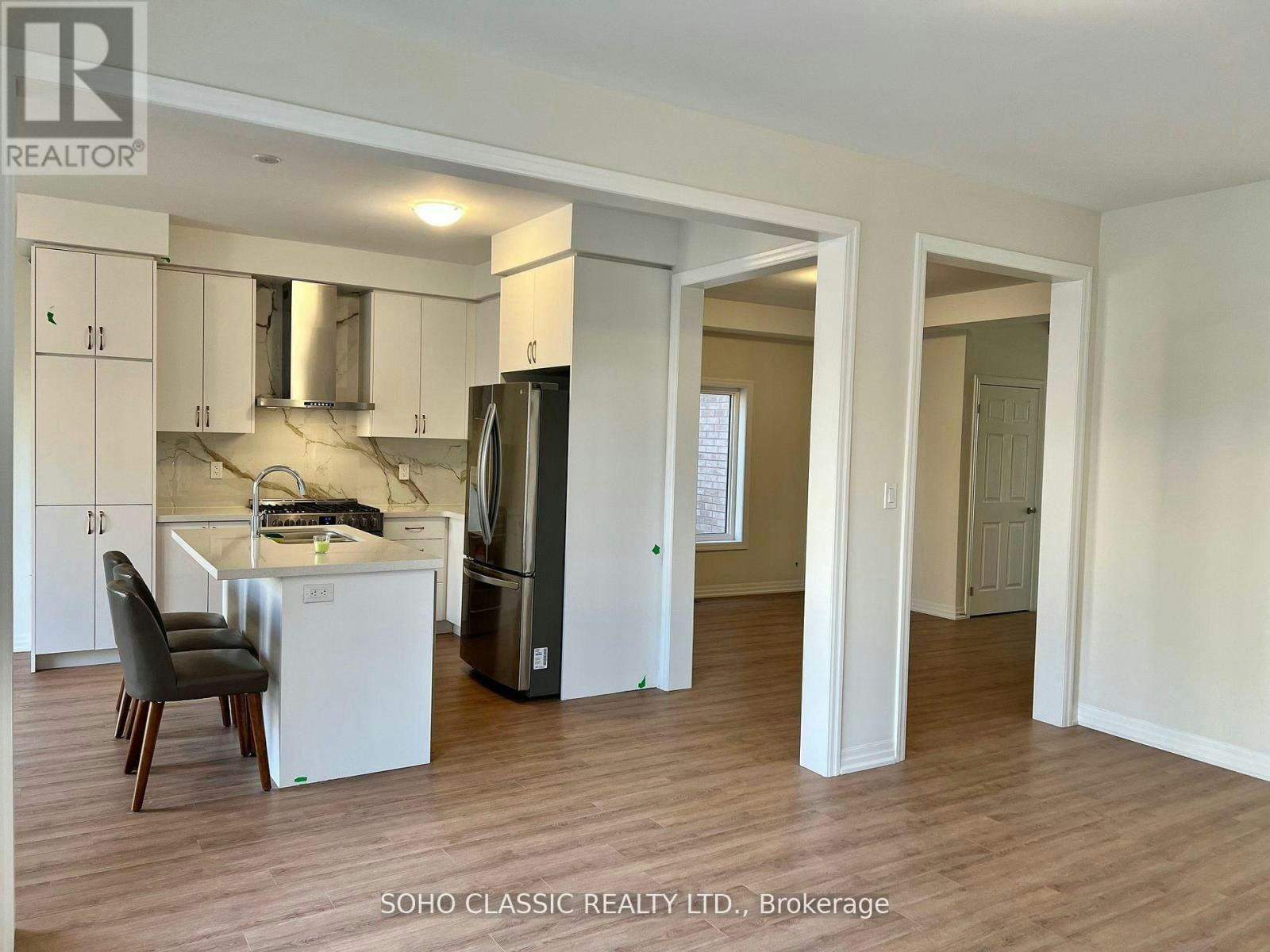 19 Connell Drive, Georgina, ON, L4P 3E9 - 17
