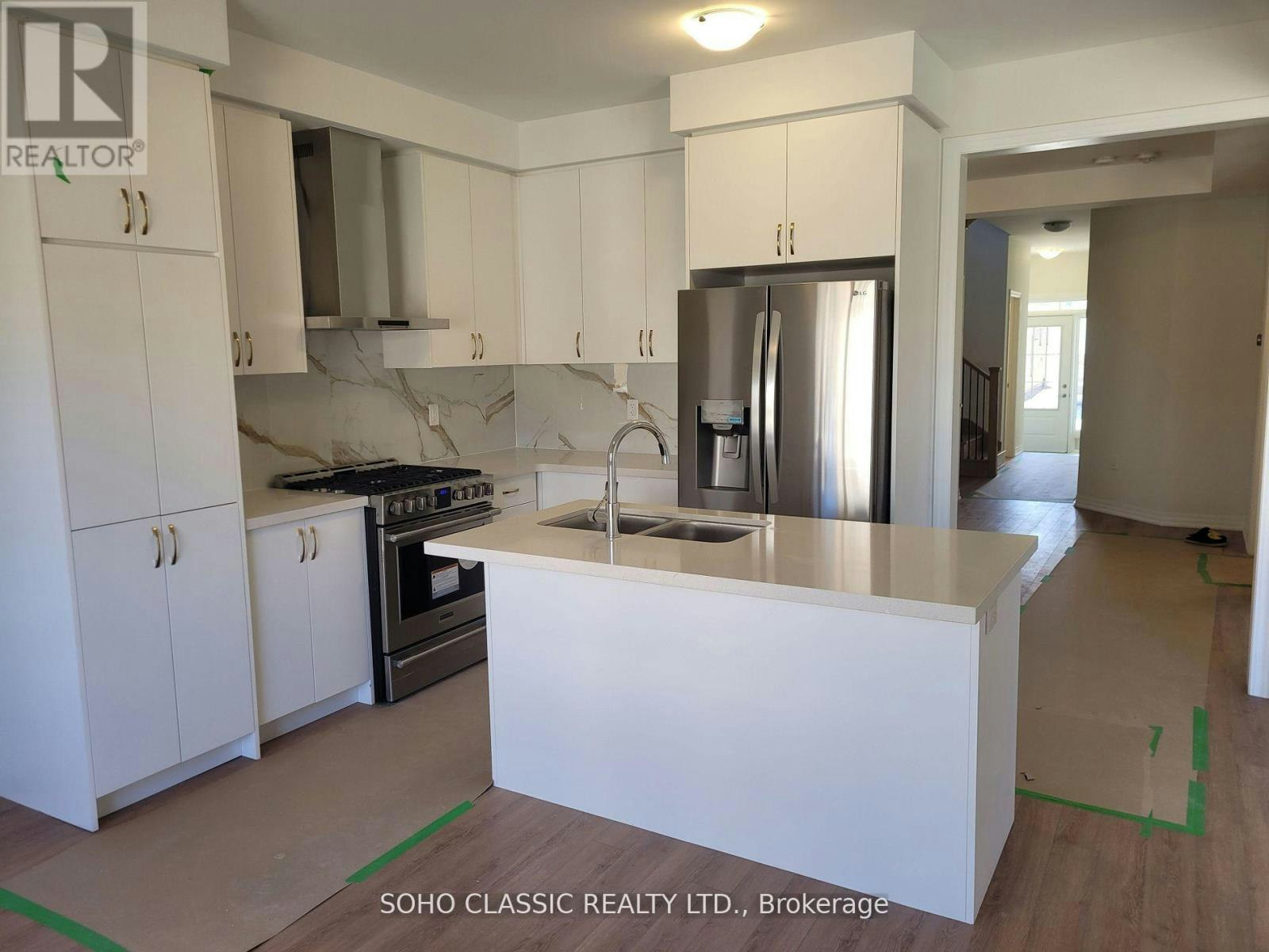 19 Connell Drive, Georgina, ON, L4P 3E9 - 18