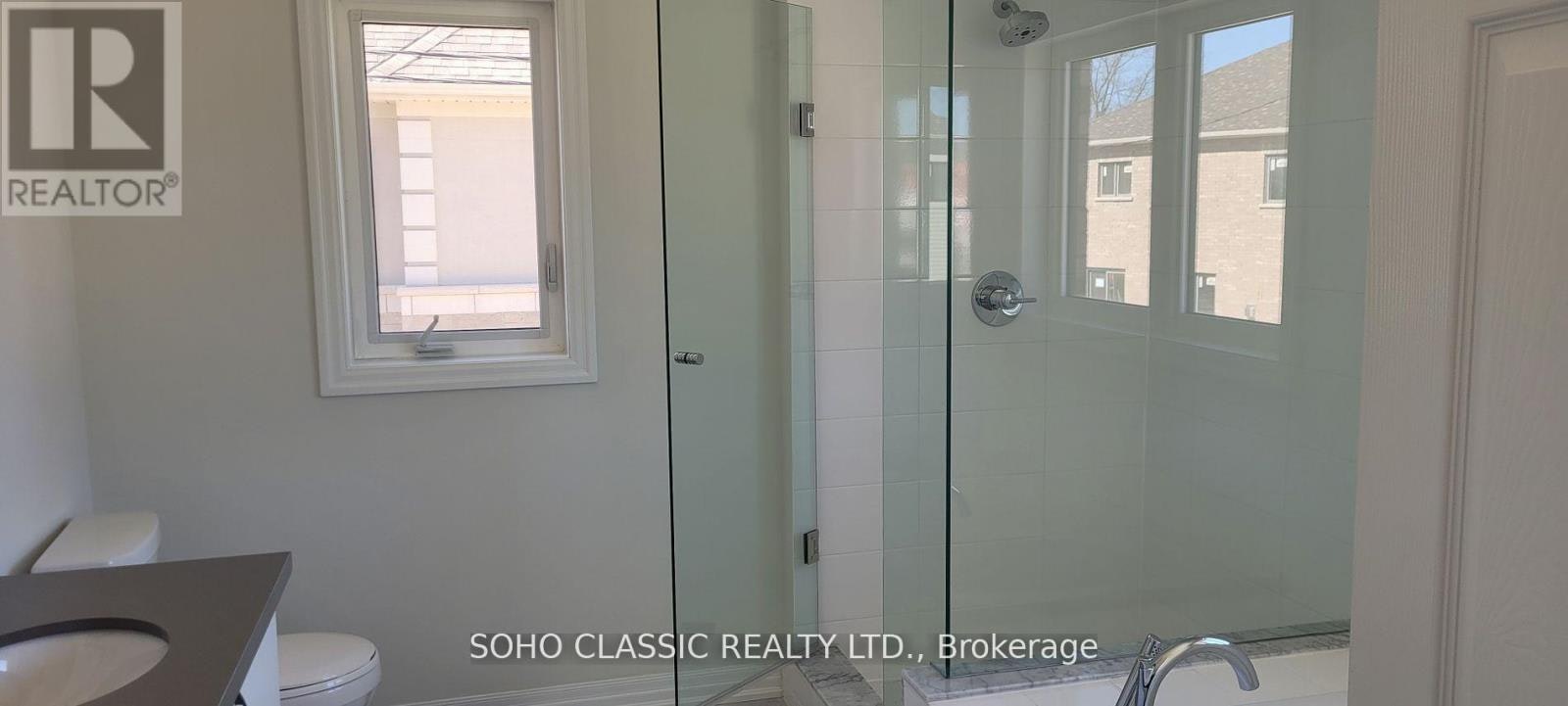 19 Connell Drive, Georgina, ON, L4P 3E9 - 10
