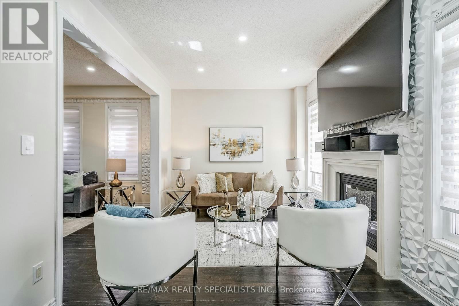18 Rogers Trail, Bradford West Gwillimbury, ON, L3Z 0G4 - 10