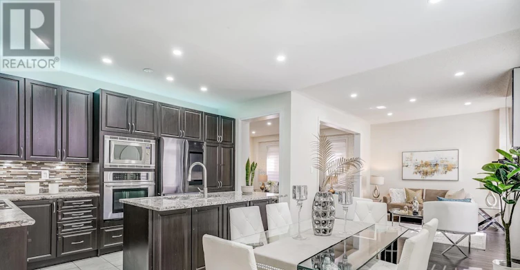 18 Rogers Trail, Bradford West Gwillimbury, ON, L3Z 0G4 - 14