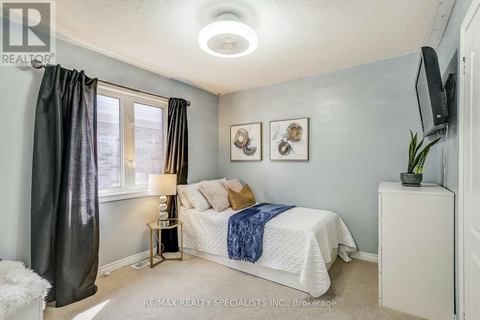 18 Rogers Trail, Bradford West Gwillimbury, ON, L3Z 0G4 - 25