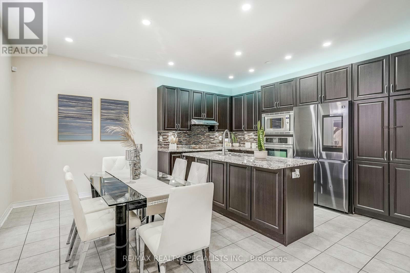 18 Rogers Trail, Bradford West Gwillimbury, ON, L3Z 0G4 - 13