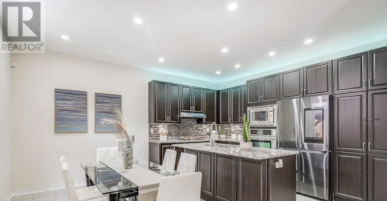 18 Rogers Trail, Bradford West Gwillimbury, ON, L3Z 0G4 - 13