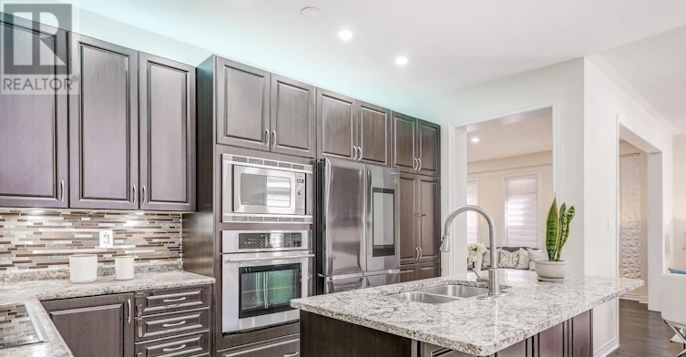 18 Rogers Trail, Bradford West Gwillimbury, ON, L3Z 0G4 - 15