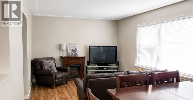 2-112 Heiman Street, Kitchener, ON, N2M 3L6 - 4