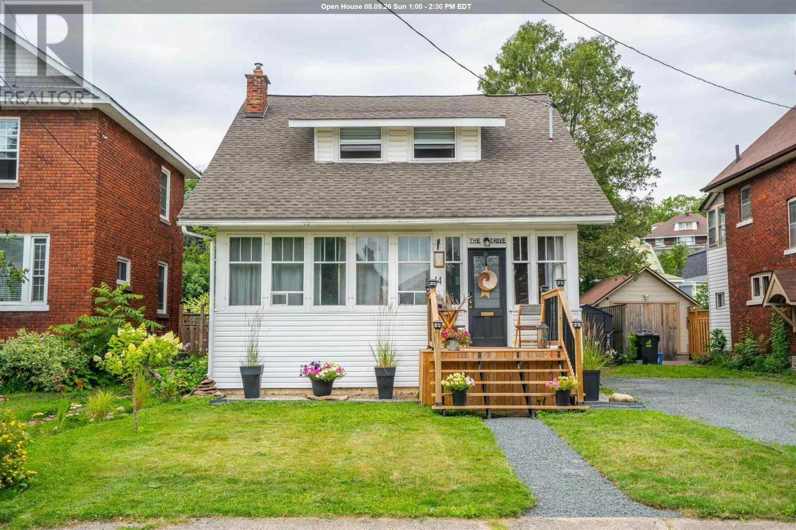 14 The Drive, Sault Ste Marie, Sault Ste. Marie, ON, P6B 1B7