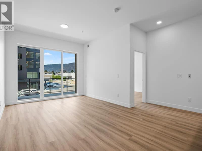 201-2780 Olalla Road - 2