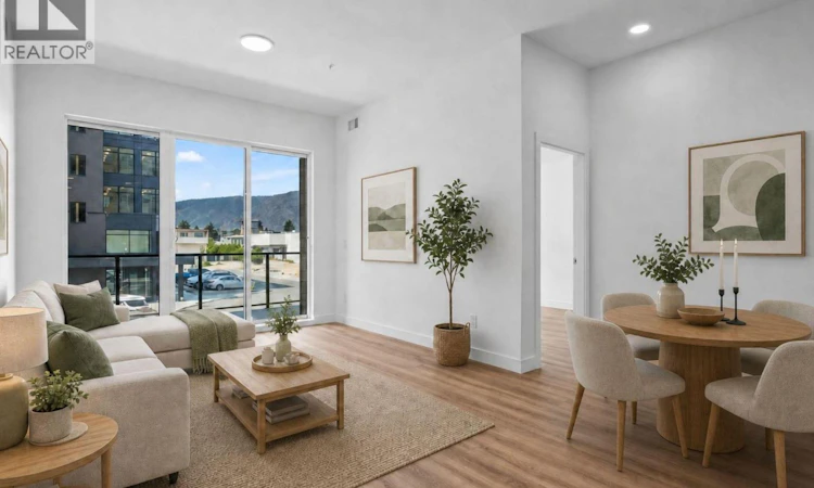 201-2780 Olalla Road